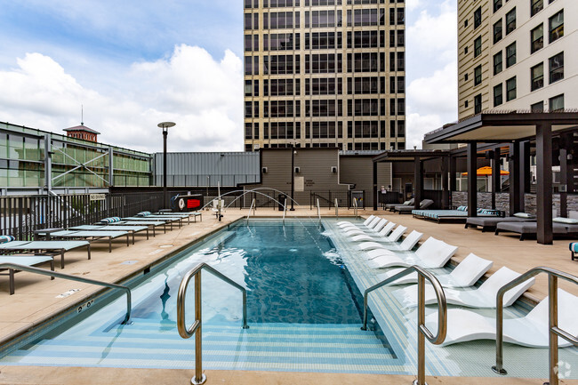 Commerce Tower - Apartments in Kansas City, MO | Apartments.com