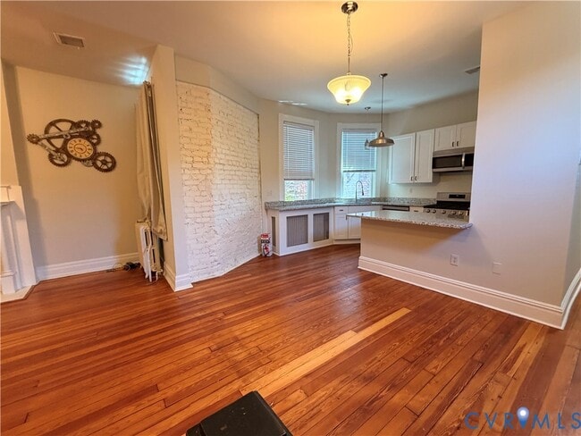 Building Photo - 2107 Park Ave