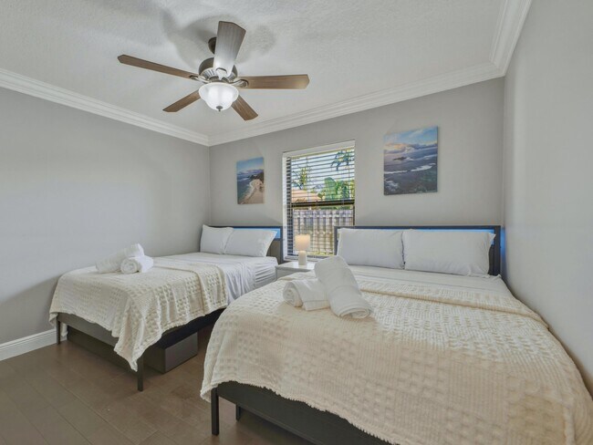Building Photo - 1127 Sea Pines Way