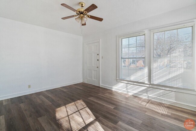 Foto del edificio - 1307 Durham Ave