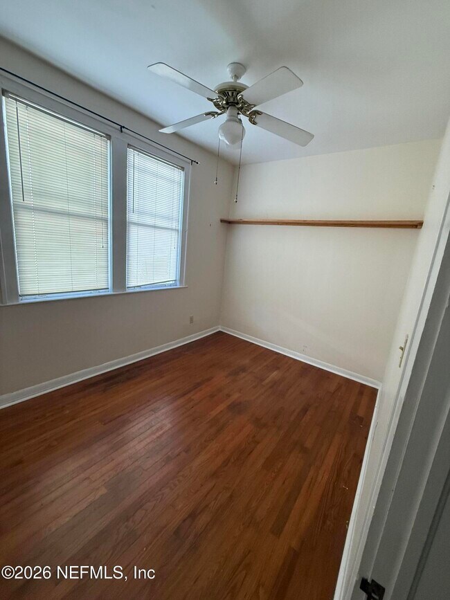 Foto del edificio - 1643 Mallory St