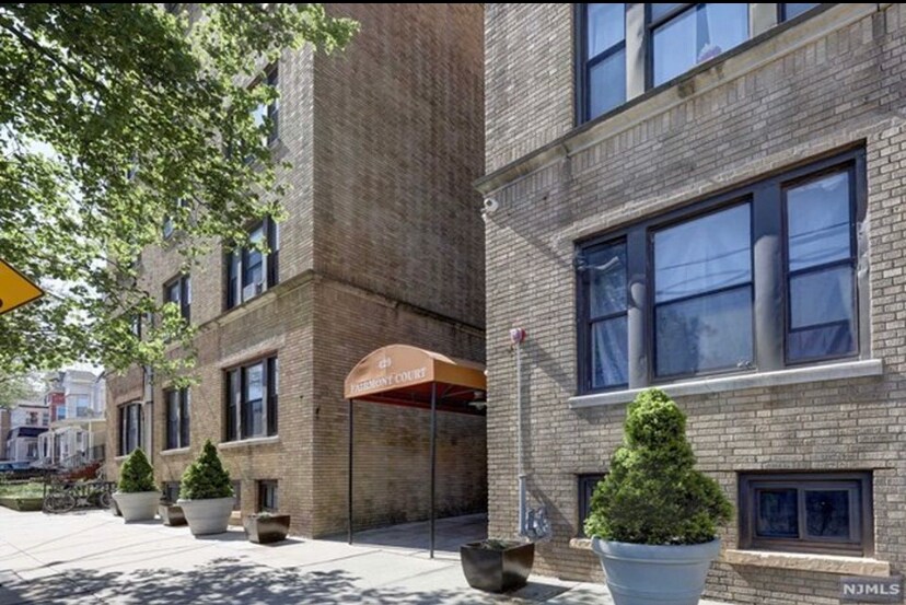 Foto principal - 429 Fairmount Ave