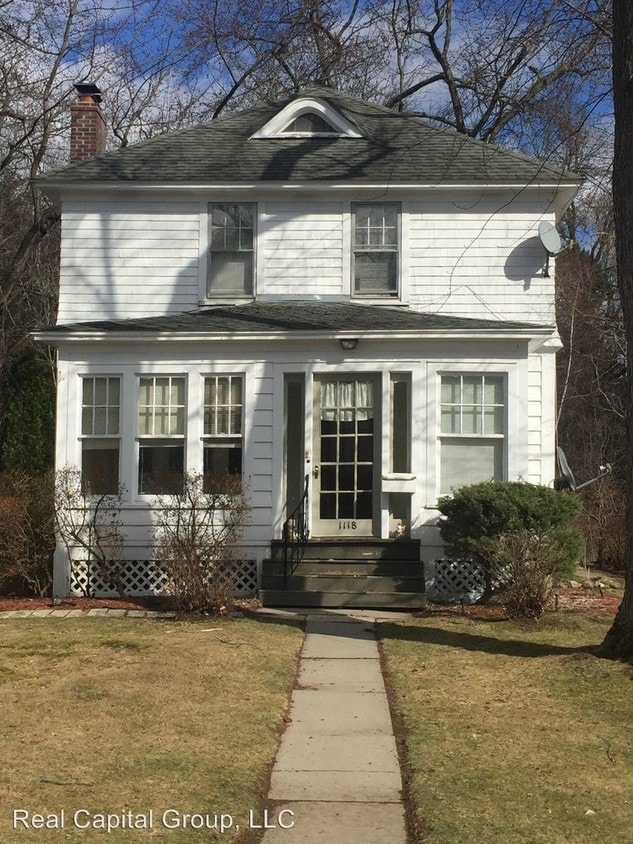 1118 S Country Club Dr, Niskayuna, NY 12309 House Rental in Niskayuna