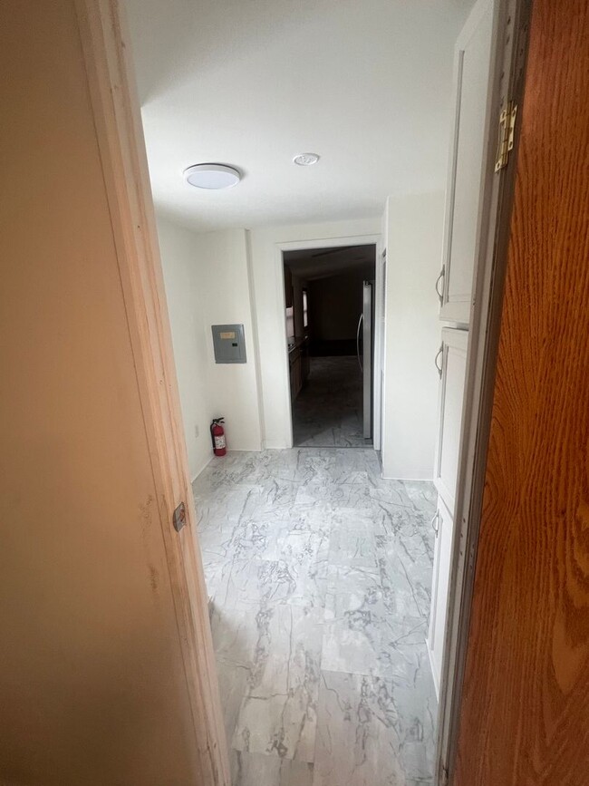 Foto del edificio - Large 3 bed 2 bath mobile