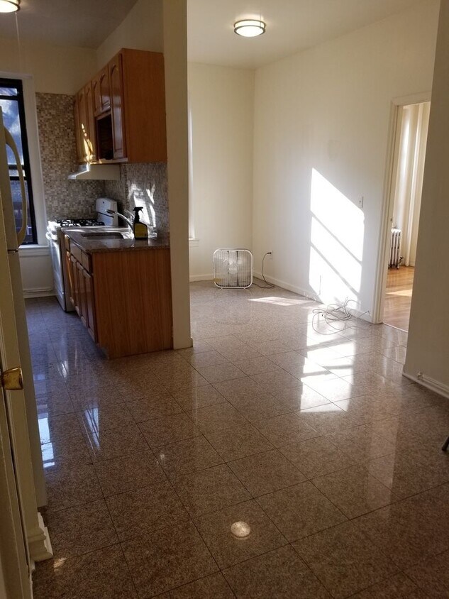 Primary Photo - 2274 2nd Ave
