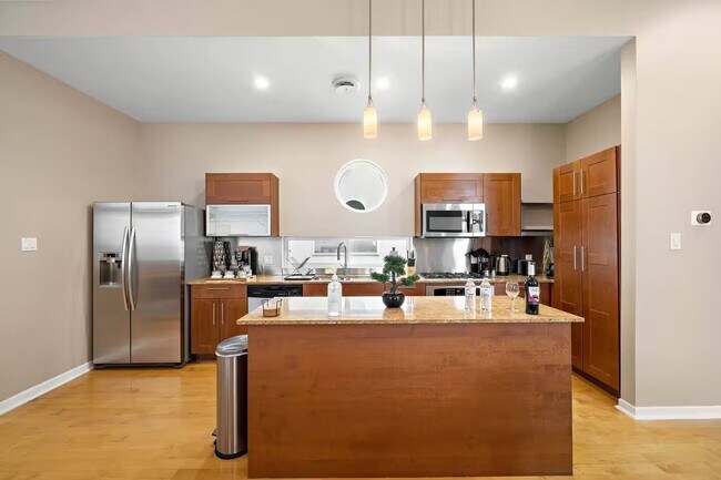 Foto del edificio - 5630 Kiam St