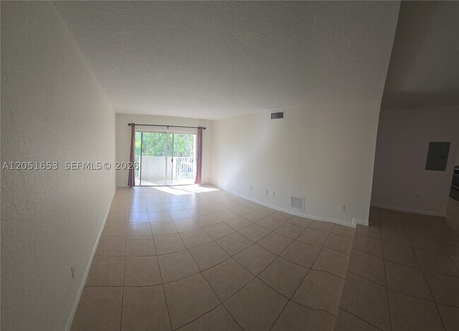 Building Photo - 8950 SW 69th Ct