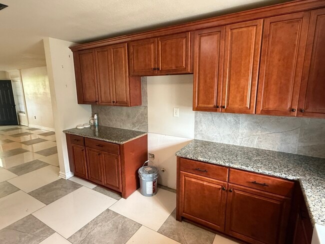 Foto del edificio - 1616 Rio Vista Ave