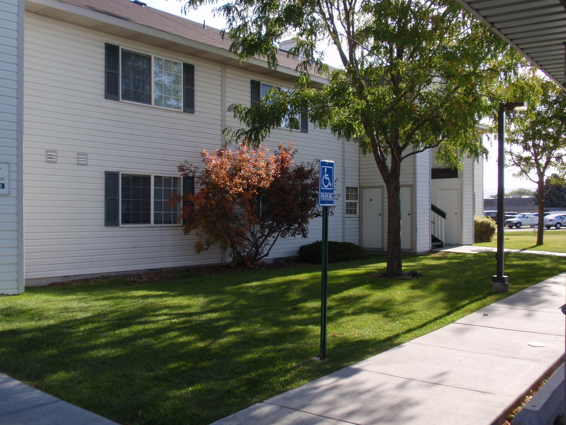 Building Photo - Palisades Park Apartments