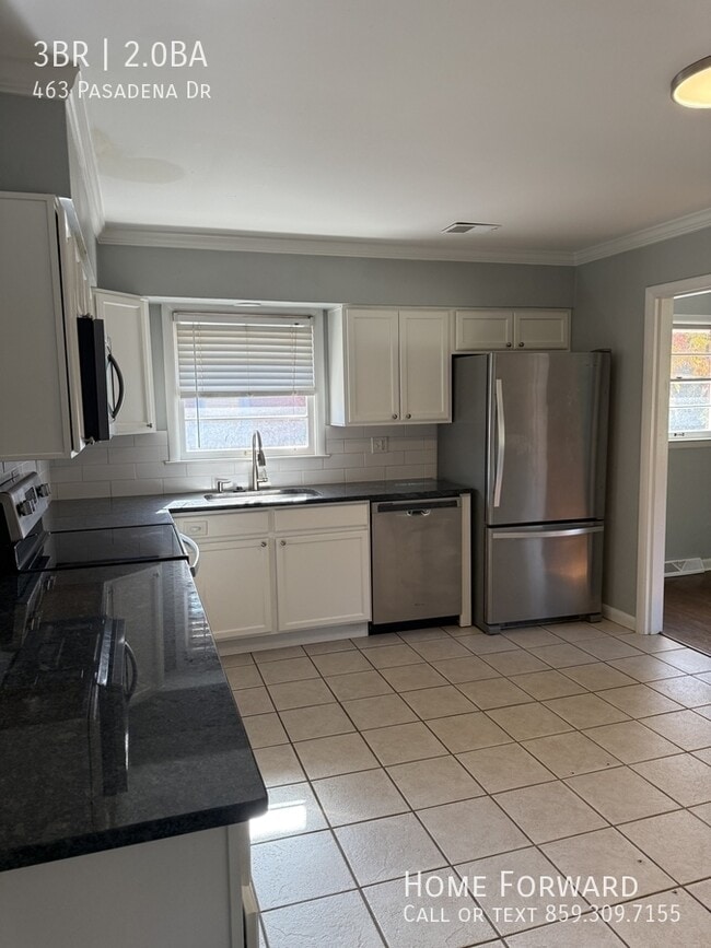 Building Photo - 463 Pasadena Dr