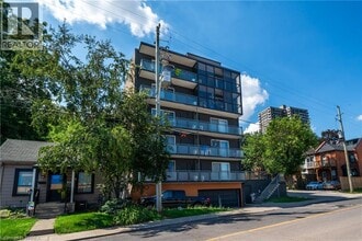 Building Photo - 200 Charlton Ave E