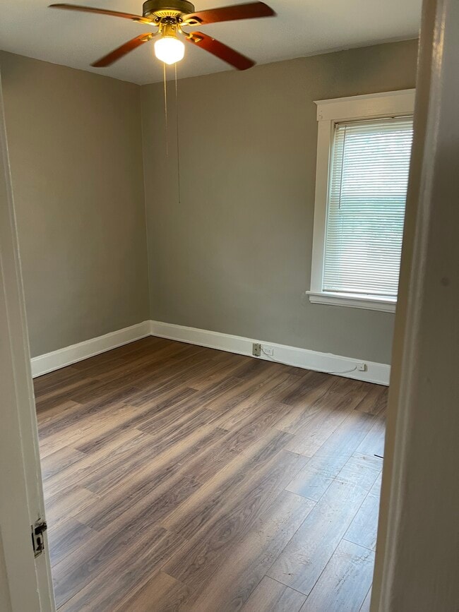 Photo - Sunset Ave Apartment