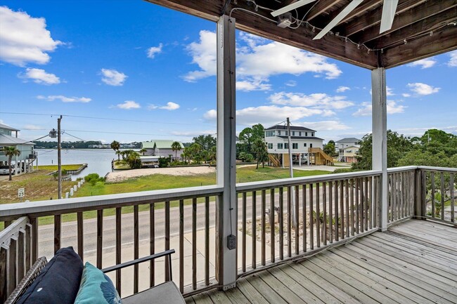 Building Photo - Near the Sugar Beaches of Gulf Shores!