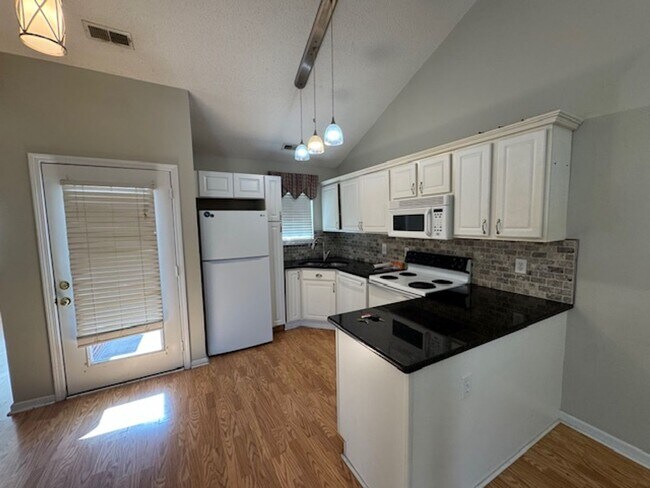 Foto del edificio - Lauren Place - Northchase