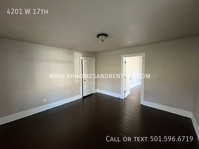 Foto del edificio - 4201 W 17th Little Rock | 3 Beds | 1 Bath