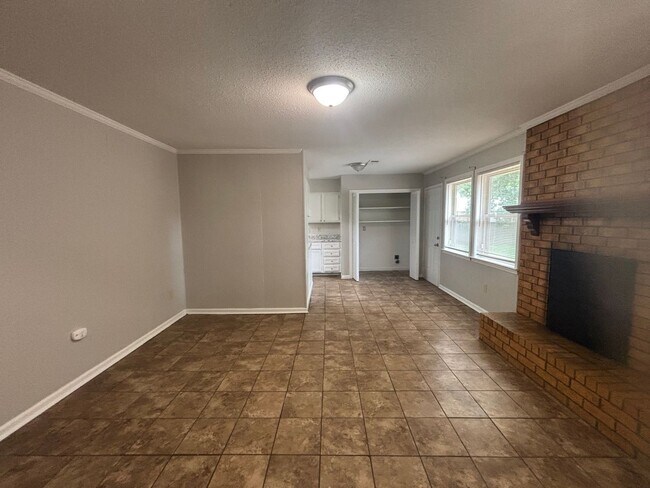 Foto del edificio - 3132 Rosebay Ln