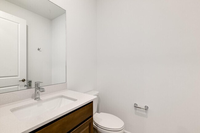 Building Photo - 1309 Whitcombe Dr