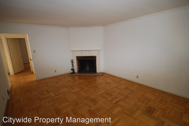 Foto del edificio - 3 br, 2 bath House - 2590 Diamond Street