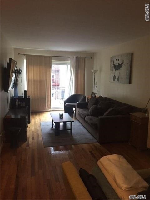 Building Photo - 65-07 Booth St