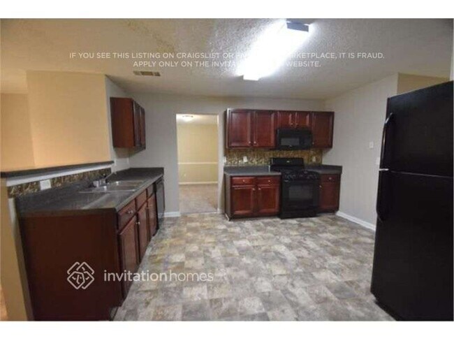 Foto del edificio - 6853 Fireside Ln