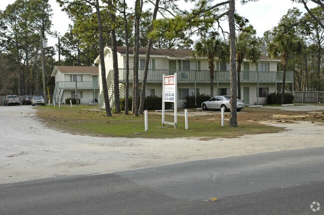 Building Photo - 2511-2614 Laurie Ave