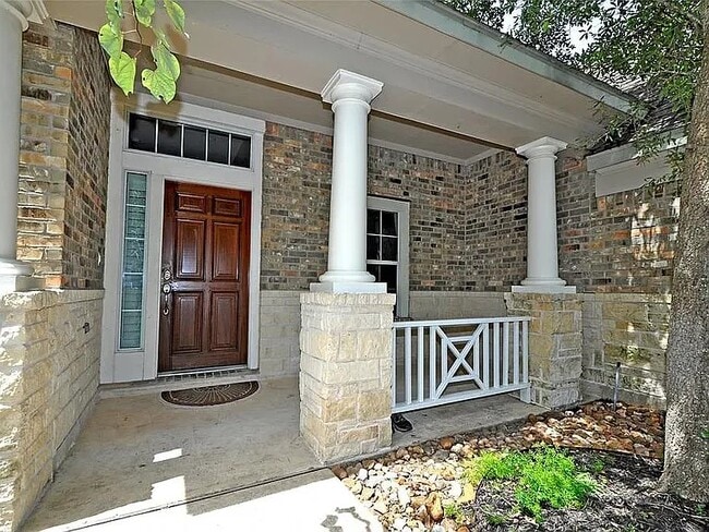 Building Photo - 106 Cezanne Woods Dr