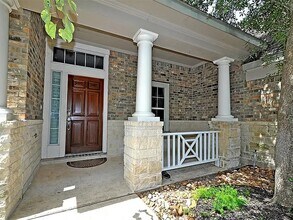 Building Photo - 106 Cezanne Woods Dr