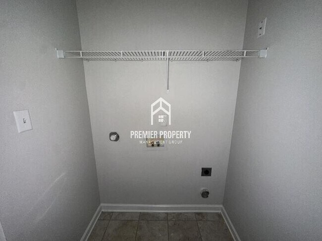 Building Photo - 9148 Acadia Pl