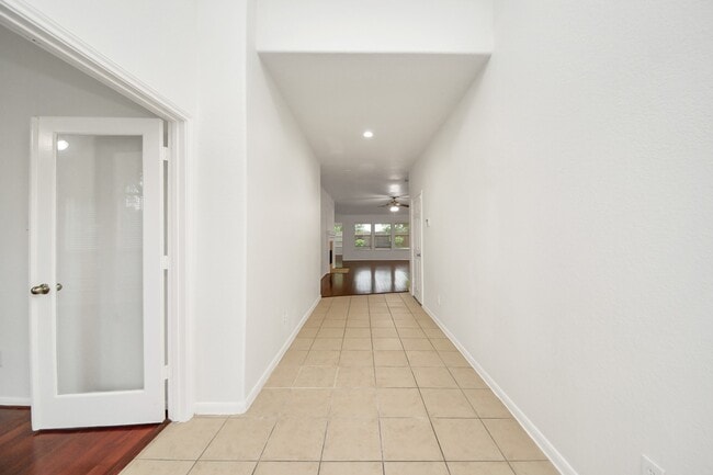 Building Photo - 2412 Appian Way