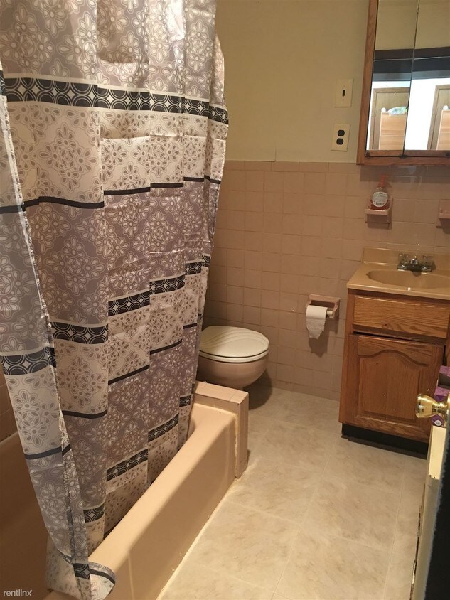 Foto del edificio - 6651 Pleasantview St