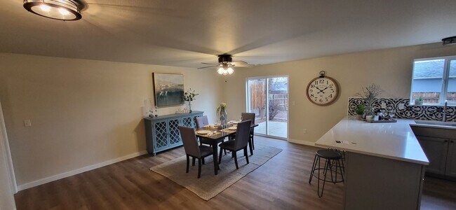 Building Photo - 3115 SW Metolius Ave