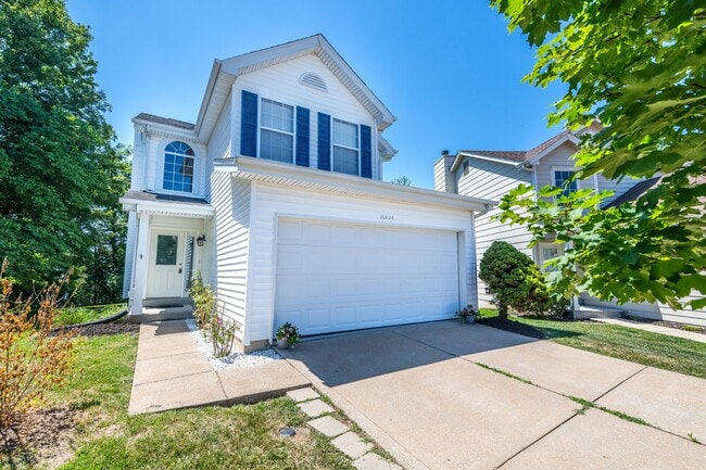 Building Photo - 16024 Sandalwood Creek Dr