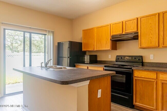 Foto del edificio - 275 Beech Brook St