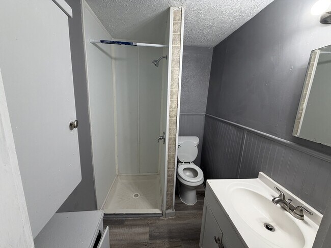 Building Photo - 4144 Hyde Ave