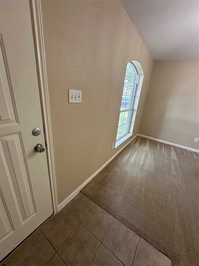 Building Photo - 11750 Pinemeade Ln