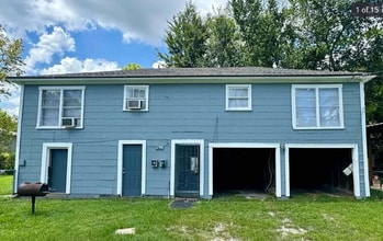 Building Photo - 4265 Woodlawn Ave