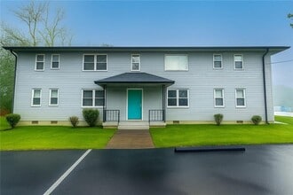 Building Photo - 2841 Belvedere Ln