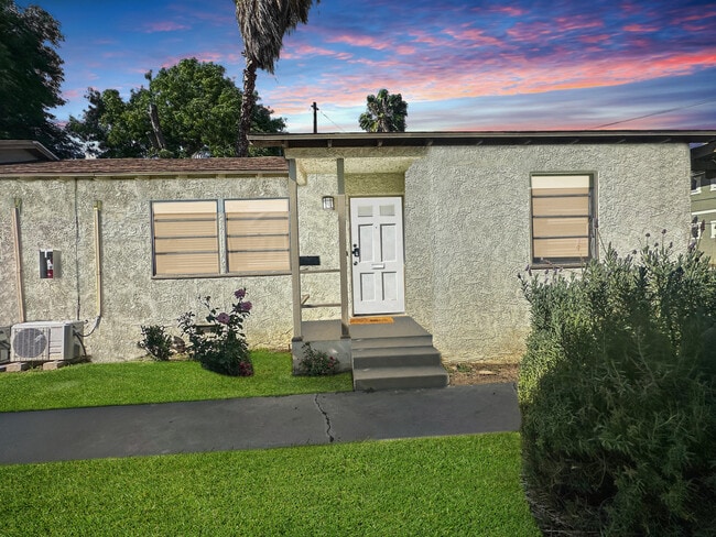 Front - Alta Villas