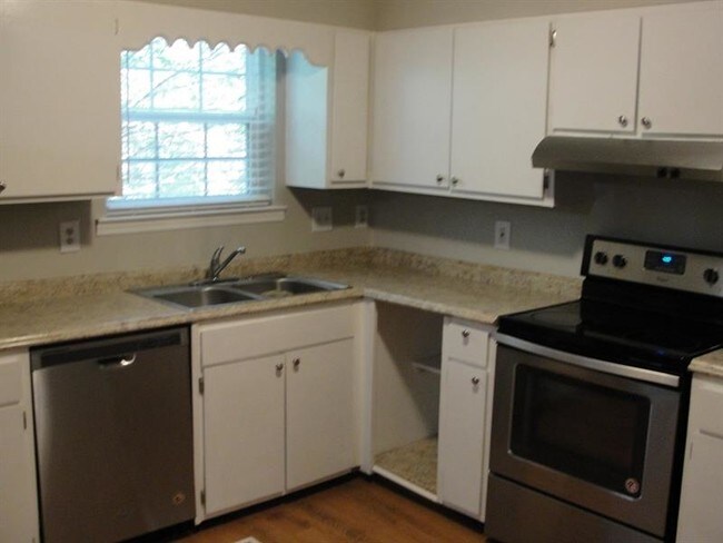 Foto del edificio - 6354 Shannon Pkwy
