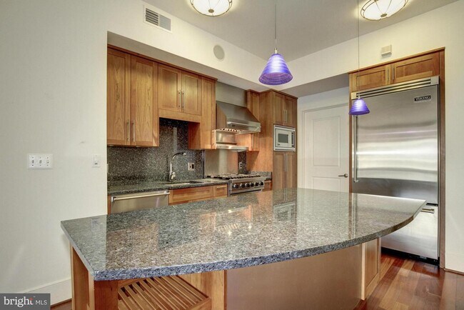 Foto del edificio - 4301 Military Rd NW