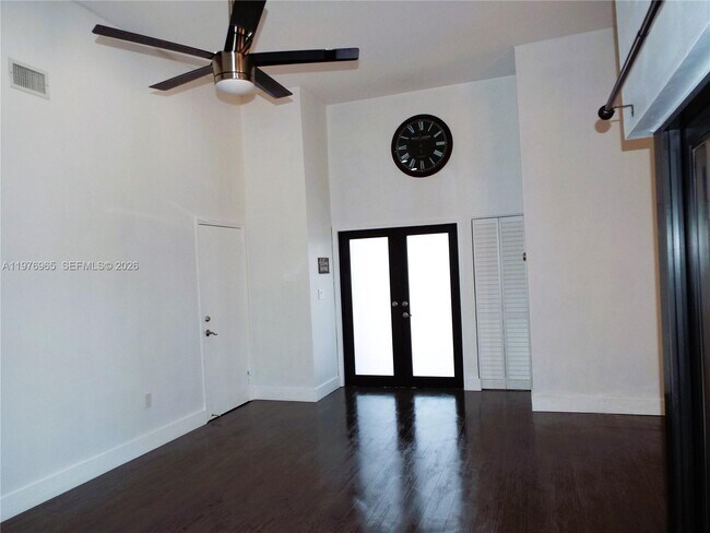 Foto del edificio - 422 SW 88th Pl