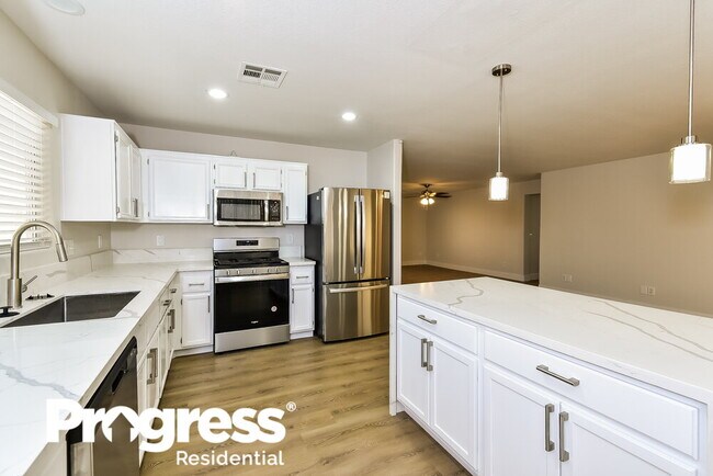 Foto del edificio - 785 Beach Park St