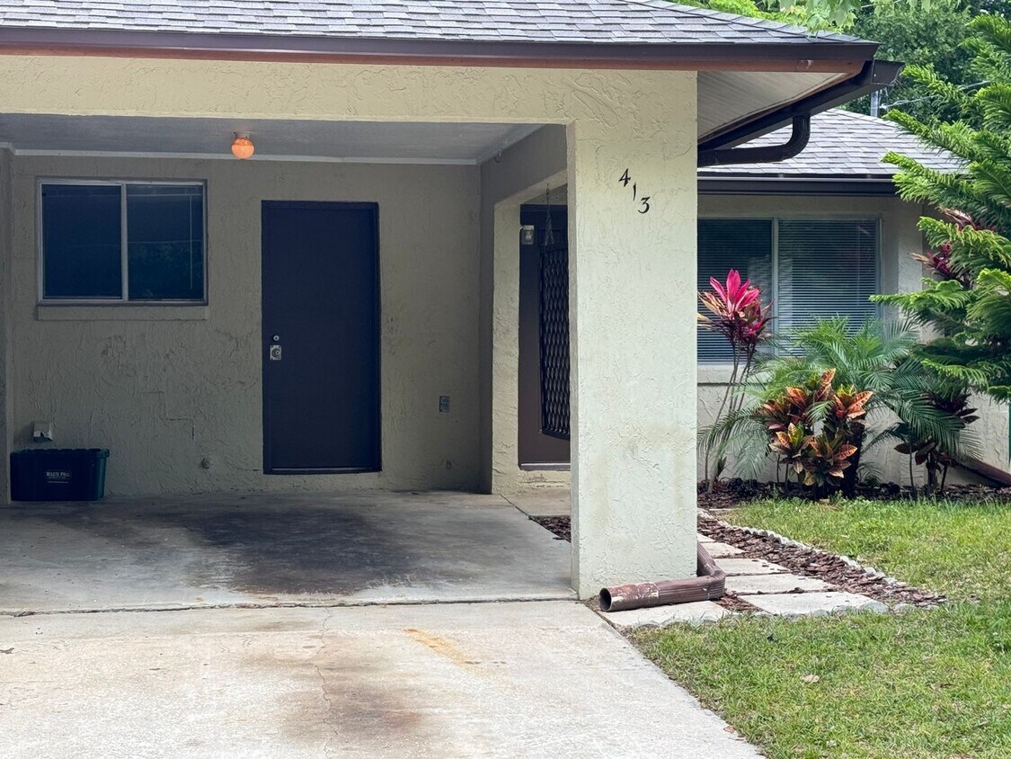 Primary Photo - Longwood 2 Bedroom with Carport