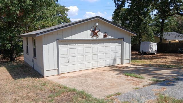 Foto del edificio - 630 Cedarcrest Dr
