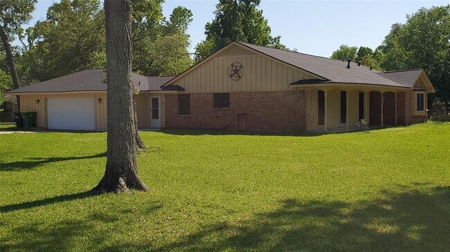 Building Photo - 435 Rollingwood St