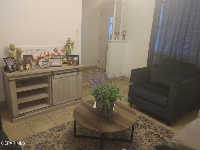 Foto del edificio - 5728 Dalhart Dr