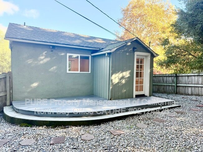 Building Photo - 5702 Hatchery Ct