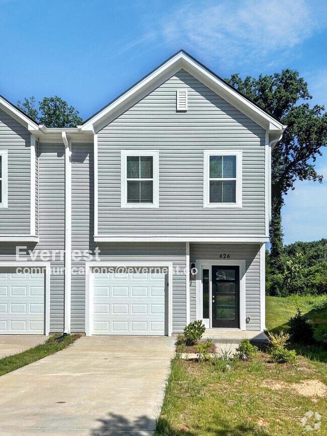 Building Photo - 626 Austin Dr