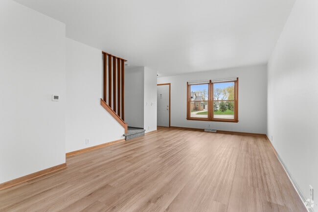 Building Photo - 5429 S 13th St
