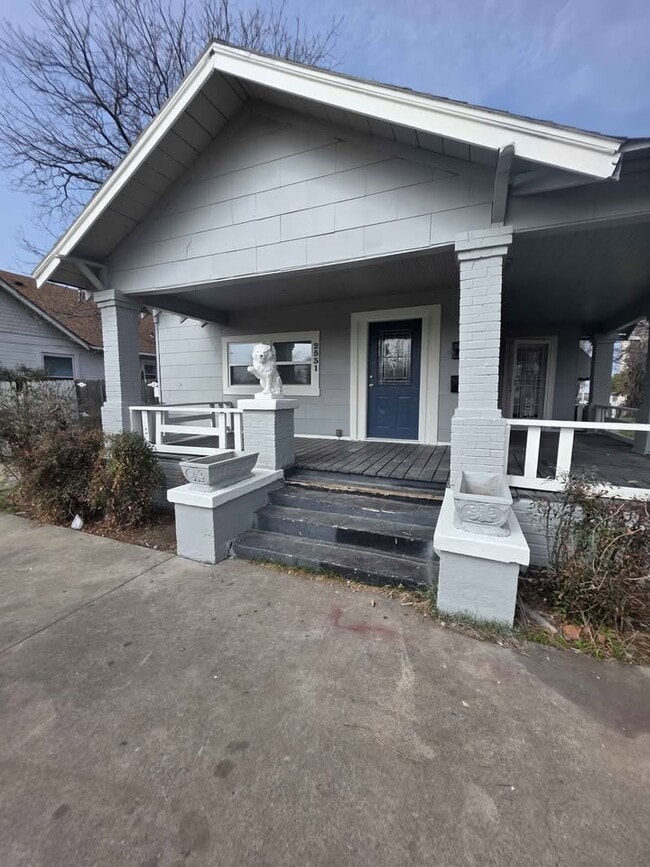 Building Photo - 2531 Carter Ave